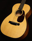 2051108 Martin Guitars 0-18