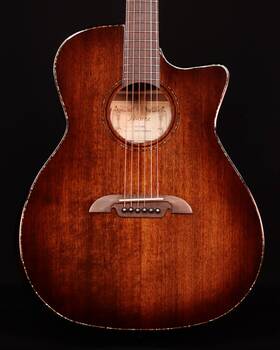 Mga77 Alvarez 210000037905 Acoustic Guitar With Deluxe Gig Bag Shadowburst - Used
