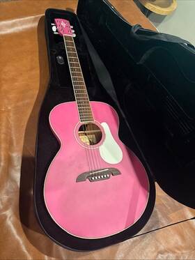 Rf225rs Alvarez 225rs Pink Guitar Model #rf225rs - With Case Pre Owned Works Perfect Rf225rs Alvarez 225rs Pink Guitar Model #rf225rs - With Case Pre Owned Works Perfect