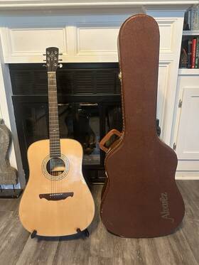 Md90 Alvarez 2001 Gloss Natural Acoustic Guitar Case Included