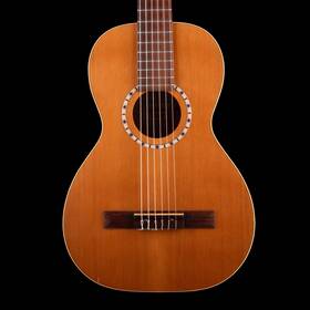 84arl000 Art And Lutherie Pre Owned Ami Nylon String Parlor Guitar Natural With Gig Bag