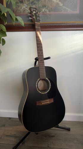 01387002540 Art & Lutherie And Cedar Black Dreadnought Acoustic Guitar 6 String Full Size