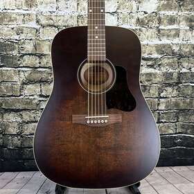 Art & Lutherie 103124103124 And Americana Dreadnaught Acoustic Guitar - Bourbon Burst Used