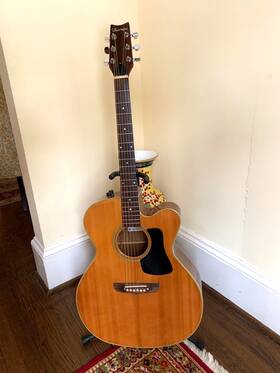 Blueridge Br-j33ce Jumbo Cutaway Acoustic Guitar Beautiful Looking Guitar