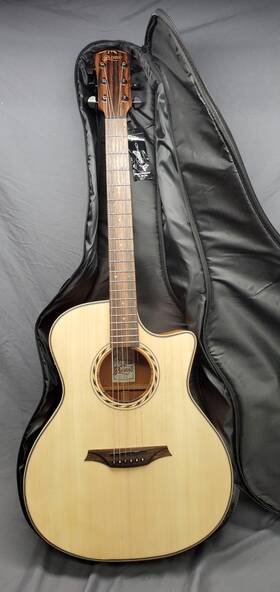 Bromo Bat2ce Electric Acoustic Guitar Auditorium Natural Solid Sitka Spruce Top