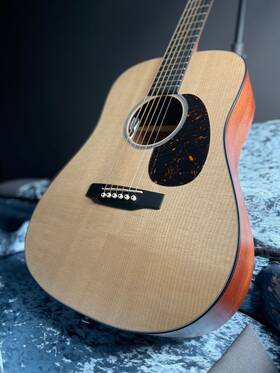 2947999 C.f. Martin Junior Series D Jr E With Soft Case
