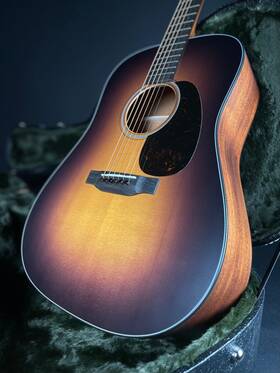 2969764 C.f. Martin D-18 Standard With Hardshell Case - Satin 1935 Burst 2025