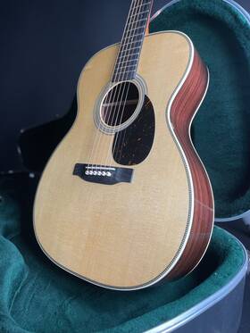 2990820 C.f. Martin Om-28 With Hardshell Case Natural 2025