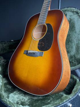 2995474 C.f. Martin D-18 Standard With Hardshell Case - 1933 Ambertone 2025