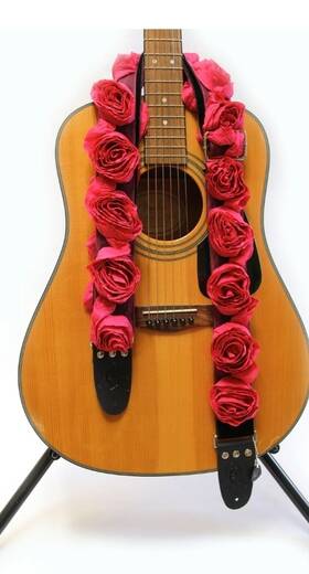 Capturing Couture Gtr20-rdrs Organza Guitar Strap Red Roses - Brand New
