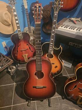 0001h Collings Vintage Guitar