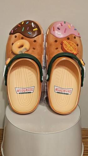 Crocs 211443-78z Krispy Kreme Classic Clog Golden Hour 211443 With Jibbitz Multi Size New