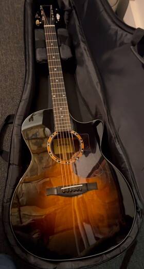 Ac122-2ce-dlx-sb Eastman Ac122-2ce-dlx Sunburst Deluxe Electric Cutaway Guitar With Gig Bag