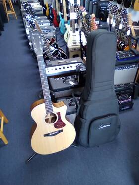 Ac22ce Eastman Ac/elec Guitar And Case