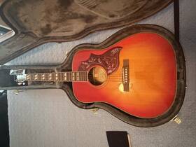 2204230648 Epiphone Hummingbird Studio Acoustic Guitar Sunburst Dreadnought With Case