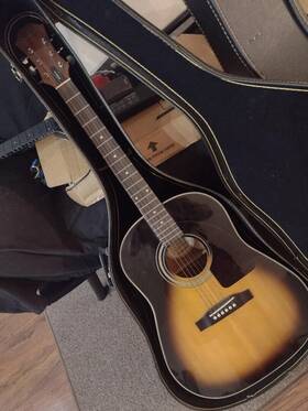 Aj-15vs Epiphone Acoustic Guitar Used Good Condition And Chipboard Case