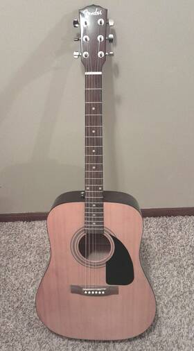 Fender 885978158560 Acoustic Guitar - 6-string Very Nice Only No Case