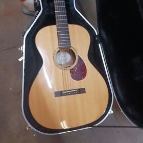 Esv-10 Fender Acoustic Guitar
