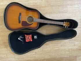 Dg-225sb Fender Acoustic Guitar Case And Accessories Excellent Condition