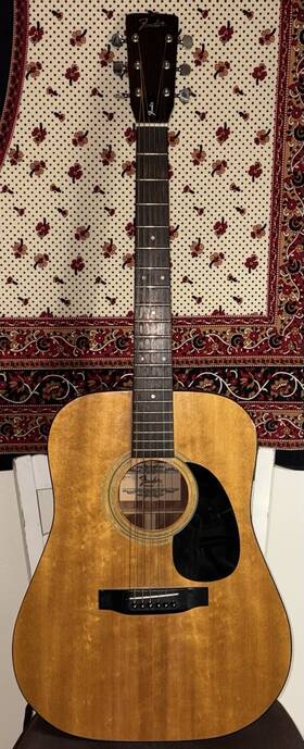 Fy-25251 Fender F-3 1983