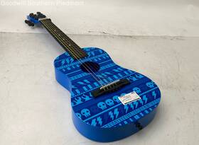 Fg1605 First Act Discovery Acoustic Childrens Guitar Blue Skulls Tuned - Read