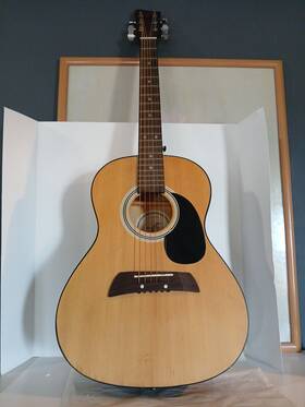 El395 First Act 2010 Guitar Natural 3/4 Size Acoustic