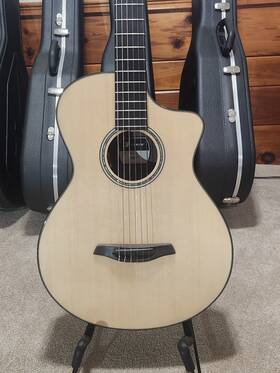 4-sra Furch Gnc Eas Grand Nylon With Lr Baggs And New Cnr System Active Neck Design