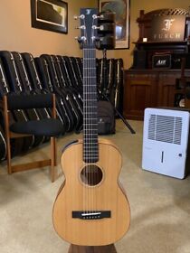 105303 Furch Lj10cm Little Jane Travel Guitar S N