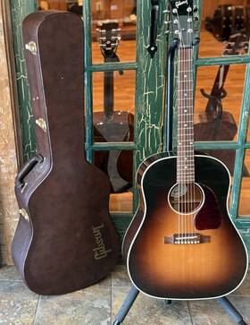Gibson 711106104614 2018 J-45 Standard Acoustic Guitar With Premium Hard Case