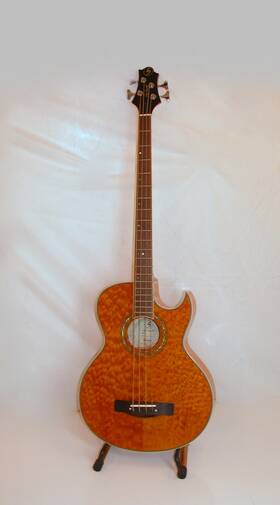 Ab-11ce Greg Bennett Samich Electro-acoustic Quilt Maple Bass Guitar /an Great
