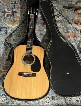 Gretsch 5976 Dorado Mod# Early 1970s/case