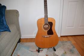 D251023 Guild D25 Vintage Acoustic Guitar With A Spruce Top