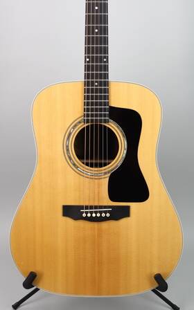 Dv52-nt Guild Used 1990s Hg Natural