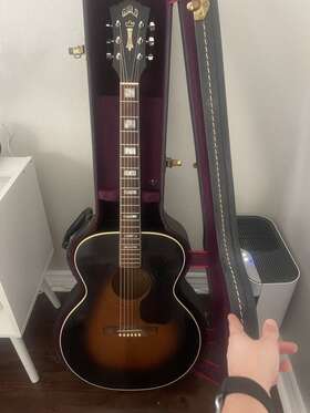 F40sb Guild 1981 Guitar F40 Sunburst- Discontinued Model With Mother Of Pearl
