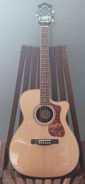 Om-250ce Guild Reserve Acoustic/electric Guitar And Roadrunner Hardcase