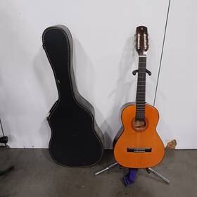 H624 Hondo Los Ninos Acoustic Student Classical Guitar With Hard Case
