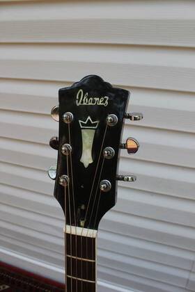28416 Ibanez Vintage Acoustic Guitar - Model
