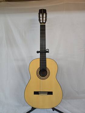 Kdg50 Kay Vintage Mid 70s Classical Acoustic Guitar With Hard Case