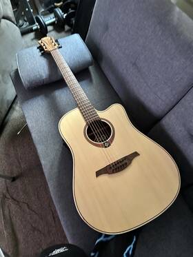 Lag T70dce Tramontane Dreadnought Acoustic