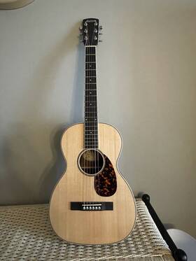 124597 Larriv E Parlor Guitar - Custom P-04 Rosewood
