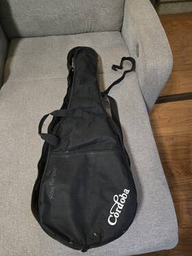 Accorgb-03780 Lucia Classical Guitar And Cordoba Case