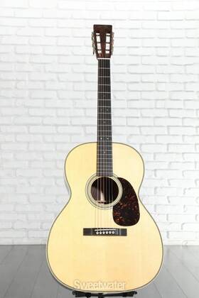 10cmdfglc25-012642 Martin Custom Shop 28 Style M 12-fret Acoustic Guitar - Natural