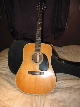 243805 Martin D-28 Acoustic Guitar 1969 Palo Santo Body With Case Excellent Condition