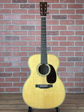 Martin 729789549257 000-28 Acoustic Guitar Discontinued With Hardshell Case