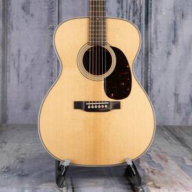 000-28 Martin 729789572828 Modern Deluxe Natural