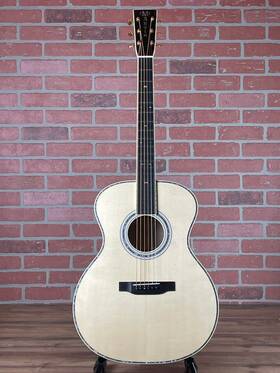 Martin 729789676403 Custom Shop Inch Gp Grand Performance Acoustic Guitar