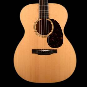 000-18 Martin 729789683142 Standard 2025 Natural Acoustic Guitar With Case