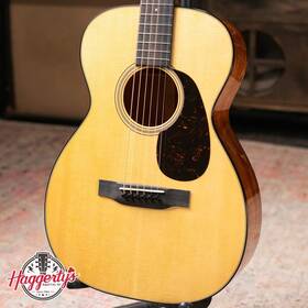 Martin 729789699655 Custom Style 18 Acoustic Guitar - Mahogany/spruce With Hardshell Case
