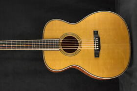 M2276263 Martin Custom Shop 000 14-fret Waterfall Bubinga