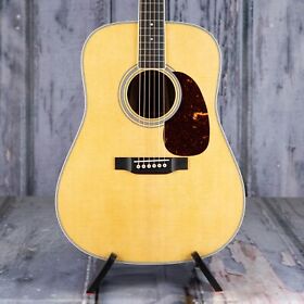 Martin D-35 Dreadnought Natural